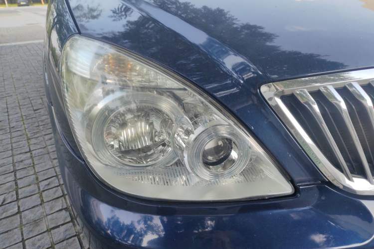 Used Buick GL8 2013 2.4L Classic Edition Right Front Headlight