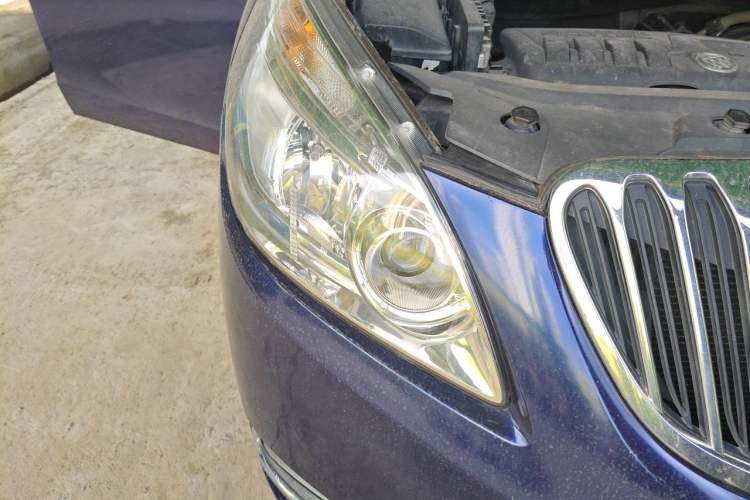 Used Buick GL8 2013 2.4L CT Luxury Business Comfort Edition Right Front Headlight
