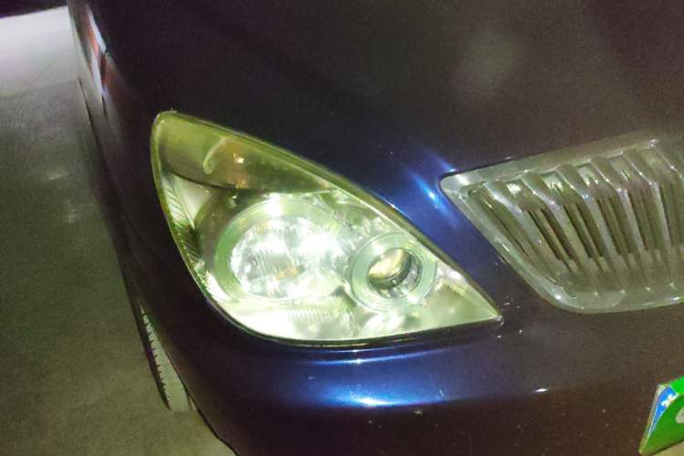 Used Buick GL8 2013 2.4L Classic Edition Right Front Headlight