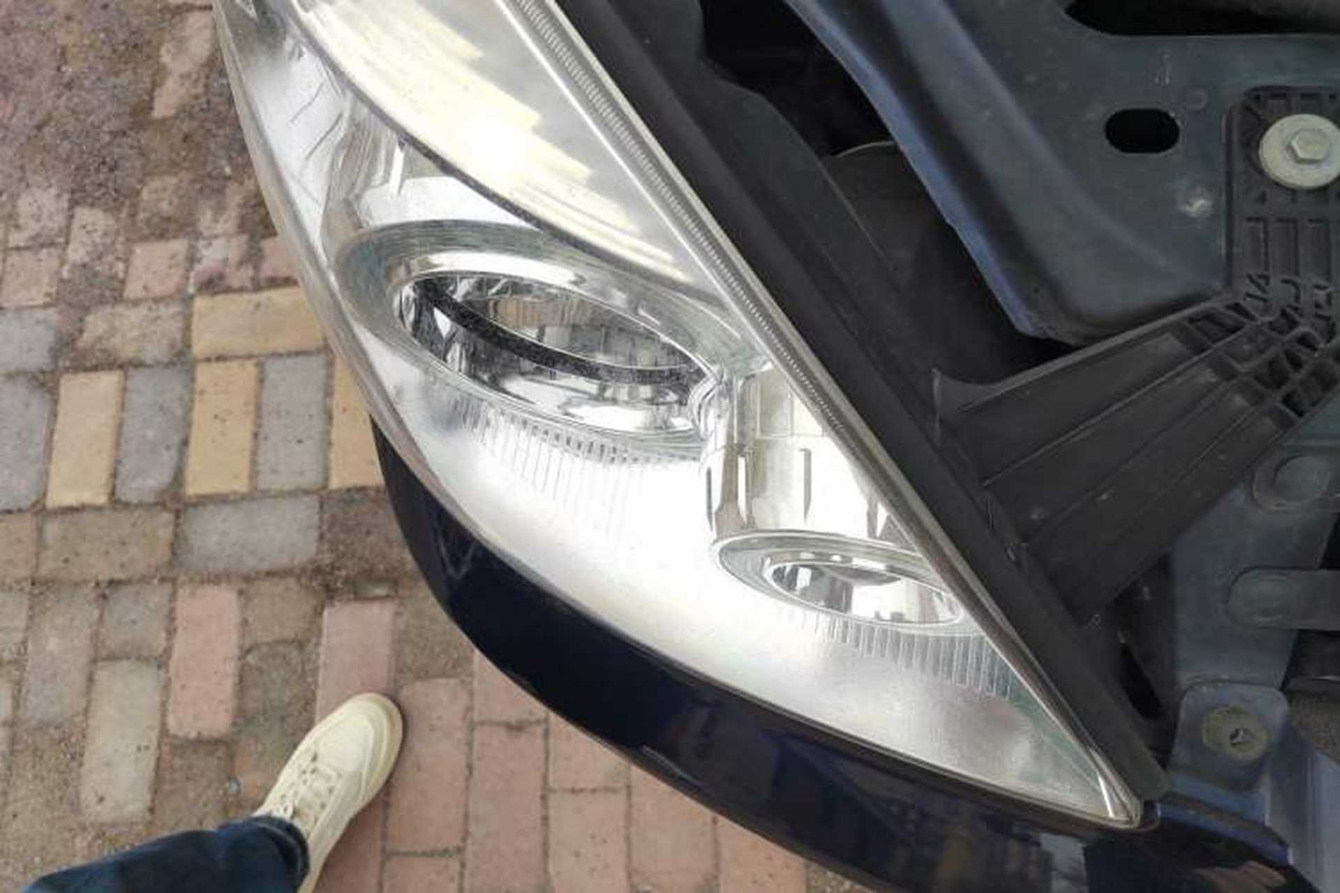 Used Buick GL8 2013 2.4L Classic Edition Right Front Headlight