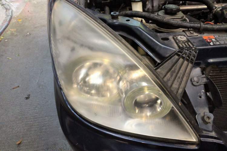 Used Buick GL8 2013 2.4L Comfort Edition Right Front Headlight