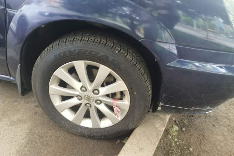 Used Buick GL8 2013 2.4L Classic Edition Right Front Wheel Hub
