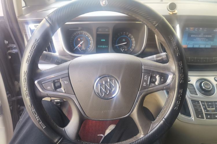 Used Buick GL8 2013 3.0L GT Luxury Business Haoya Edition Steering Wheel