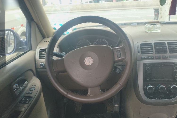 Used Buick GL8 2013 2.4L Comfort Edition Steering Wheel