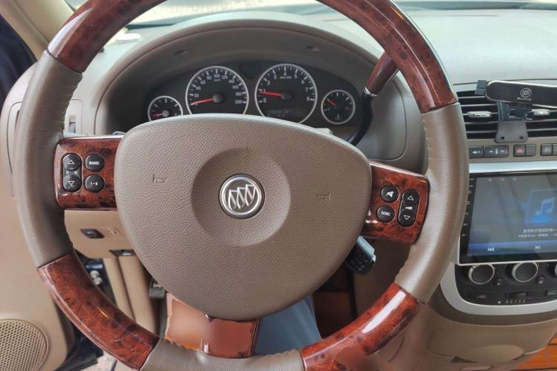Used Buick GL8 2013 2.4L Classic Edition Steering Wheel