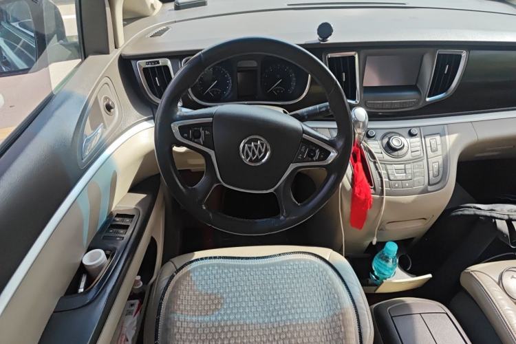 Used Buick GL8 2013 3.0L GT Luxury Business Haoya Edition Steering Wheel