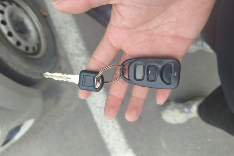 Used Buick GL8 2013 2.4L Comfort Edition Vehicle Key