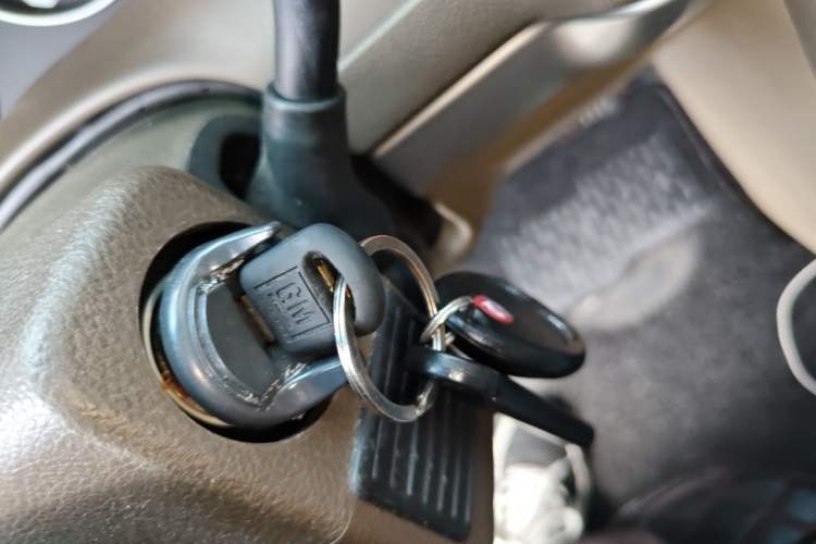 Used Buick GL8 2013 2.4L Comfort Edition Vehicle Key