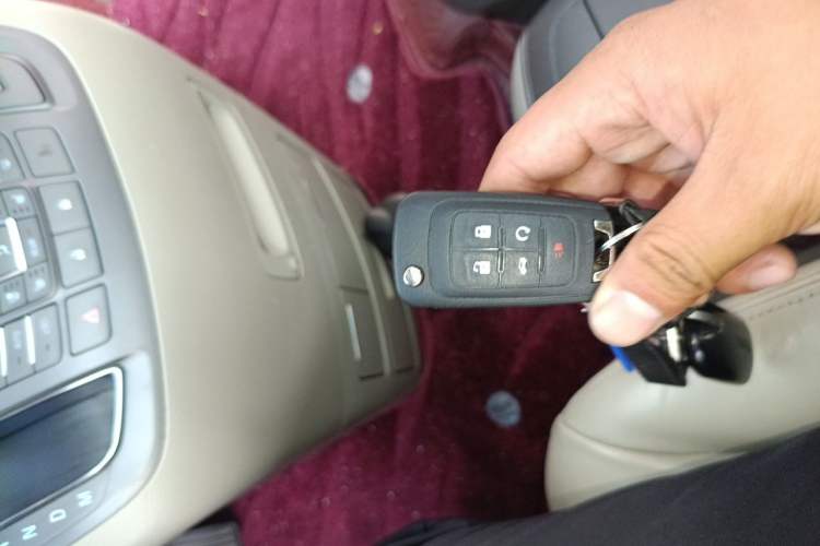 Used Buick GL8 2013 3.0L XT Luxury Business Flagship Edition Vehicle Key