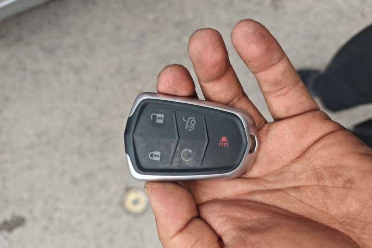 Used Buick GL8 2013 3.0L GT Luxury Business Haoya Edition Vehicle Key
