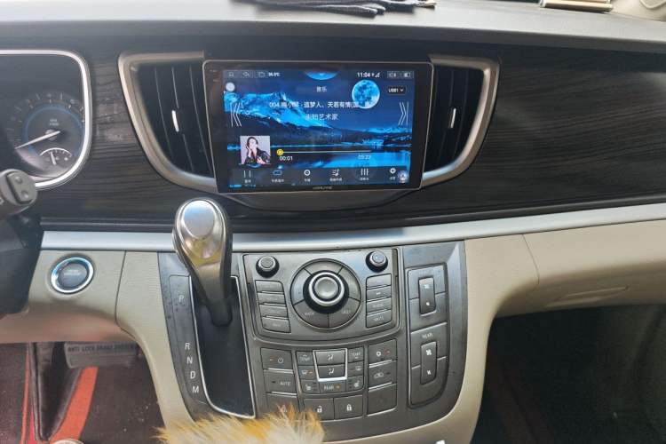 Used Buick GL8 2013 3.0L GT Luxury Business Haoya Edition Audio And AC Panel