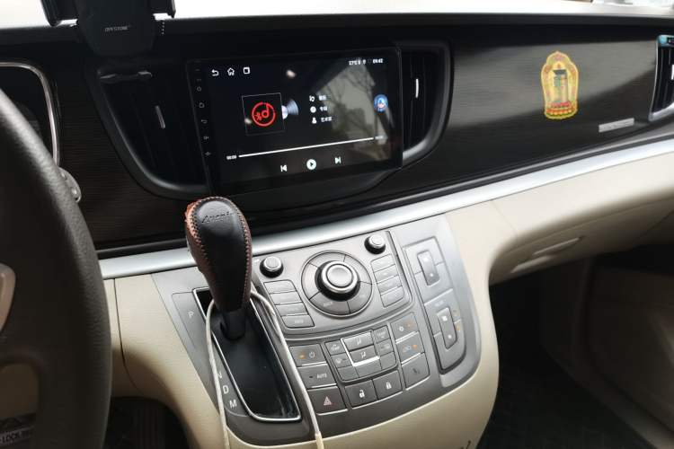 Used Buick GL8 2013 2.4L CT Luxury Business Comfort Edition Audio And AC Panel