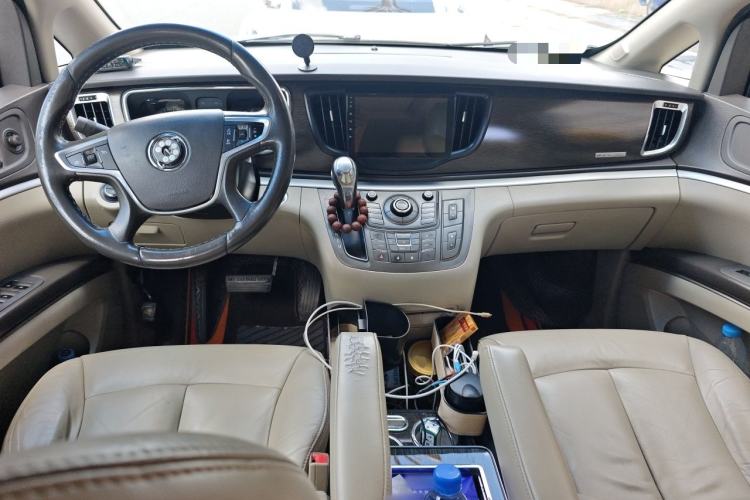 Used Buick GL8 2013 2.4L CT Luxury Business Comfort Edition Center Console