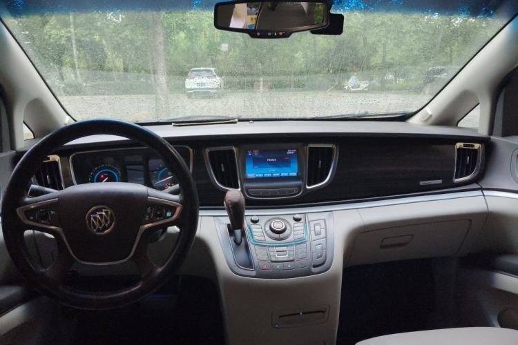 Used Buick GL8 2013 3.0L GT Luxury Business Haoya Edition Center Console