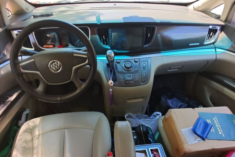 Used Buick GL8 2013 2.4L CT Luxury Business Comfort Edition Center Console