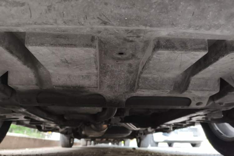 Used Buick GL8 2013 3.0L XT Luxury Business Flagship Edition Chassis Front