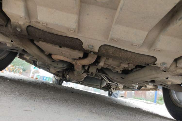 Used Buick GL8 2013 3.0L XT Luxury Business Flagship Edition Chassis Front