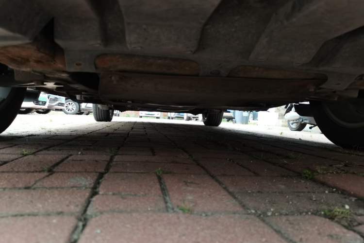 Used Buick GL8 2013 2.4L CT Luxury Business Comfort Edition Chassis Front