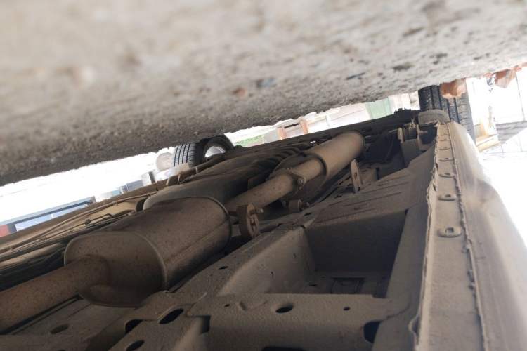 Used Buick GL8 2013 3.0L XT Luxury Business Flagship Edition Chassis Front Right