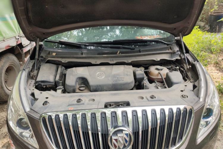 Used Buick GL8 2013 3.0L XT Luxury Business Flagship Edition Engine Bay
