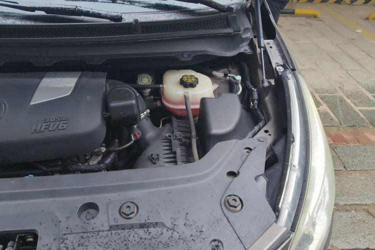 Used Buick GL8 2013 3.0L GT Luxury Business Haoya Edition Engine Bay Left