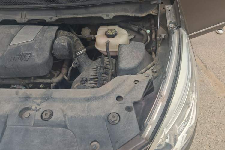 Used Buick GL8 2013 3.0L XT Luxury Business Flagship Edition Engine Bay Left