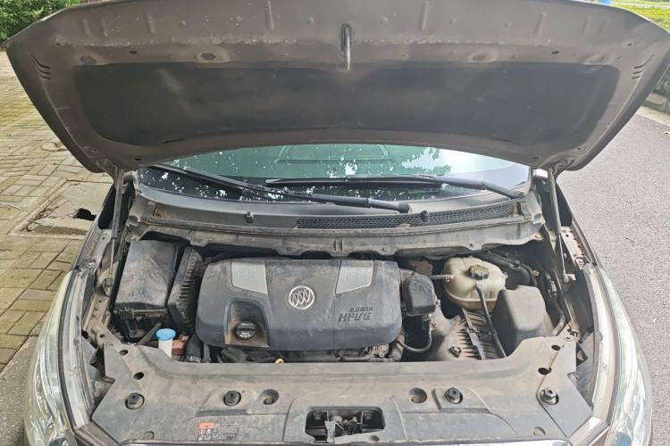 Used Buick GL8 2013 3.0L XT Luxury Business Flagship Edition Engine Bay