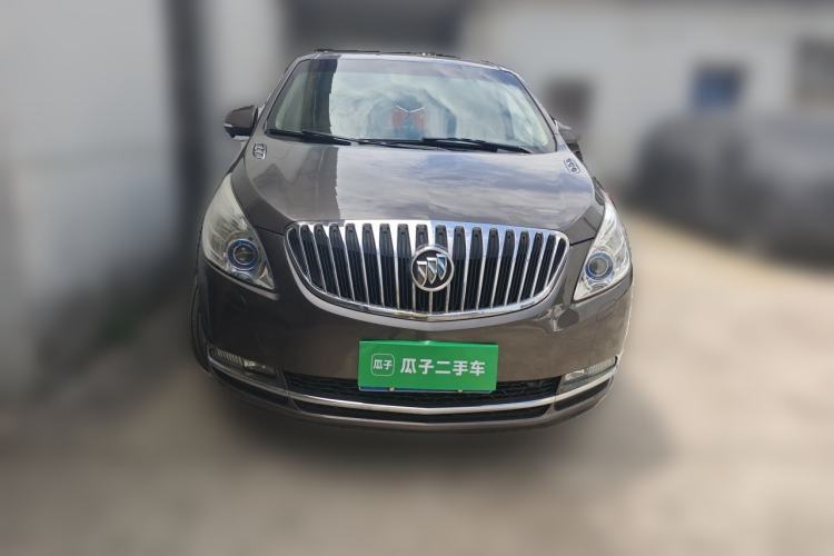 Used Buick GL8 2013 3.0L GT Luxury Business Haoya Edition Front