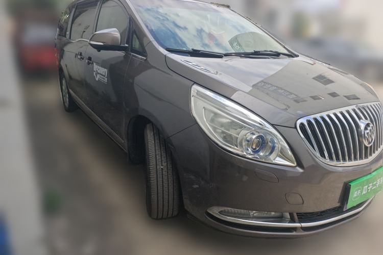 Used Buick GL8 2013 3.0L GT Luxury Business Haoya Edition Front Right 45 Deg