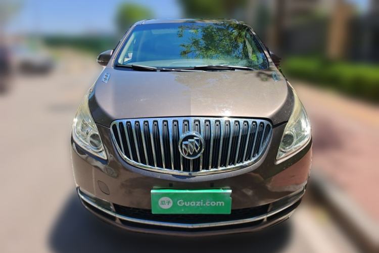 Used Buick GL8 2013 2.4L CT Luxury Business Comfort Edition Front