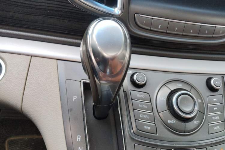 Used Buick GL8 2013 3.0L XT Luxury Business Flagship Edition Gear Lever
