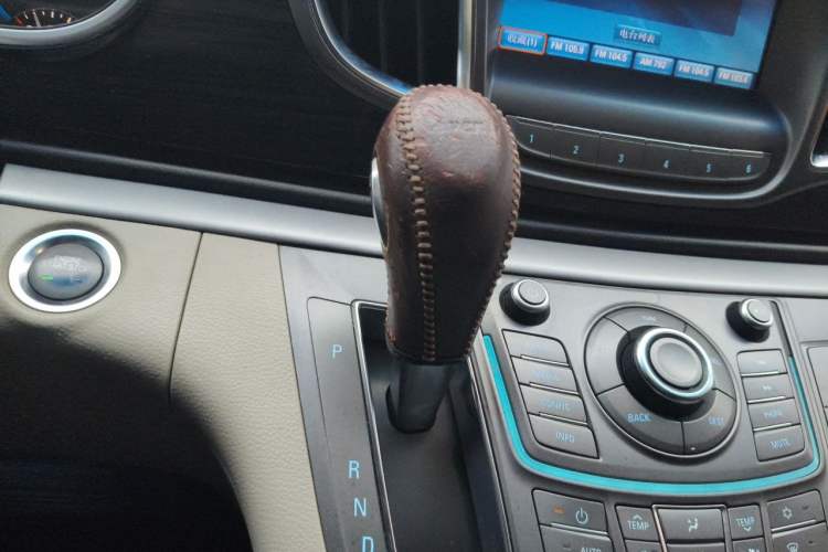 Used Buick GL8 2013 3.0L GT Luxury Business Haoya Edition Gear Lever