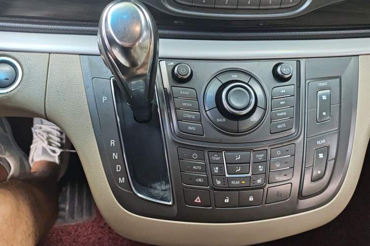Used Buick GL8 2013 3.0L XT Luxury Business Flagship Edition Gear Lever