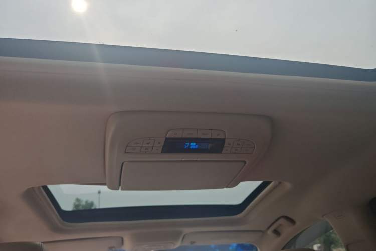 Used Buick GL8 2013 3.0L XT Luxury Business Flagship Edition Headliner