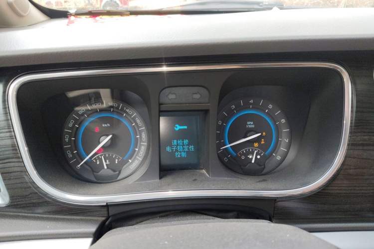 Used Buick GL8 2013 3.0L XT Luxury Business Flagship Edition Instrument Cluster