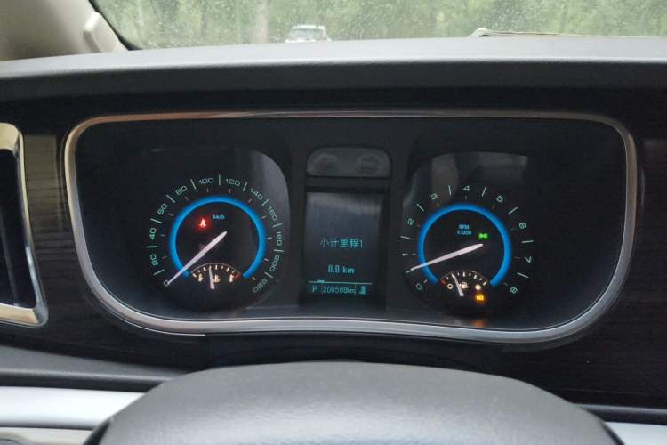 Used Buick GL8 2013 3.0L GT Luxury Business Haoya Edition Instrument Cluster