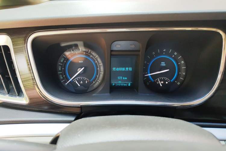 Used Buick GL8 2013 3.0L XT Luxury Business Flagship Edition Instrument Cluster