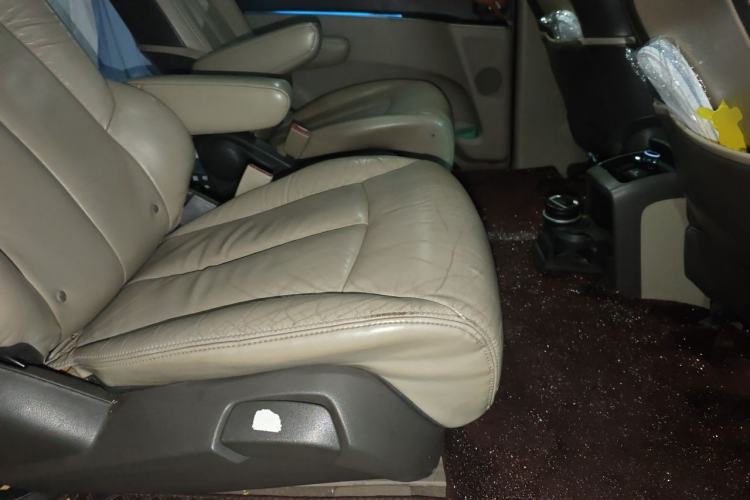 Used Buick GL8 2013 3.0L GT Luxury Business Haoya Edition Left Rear Seat