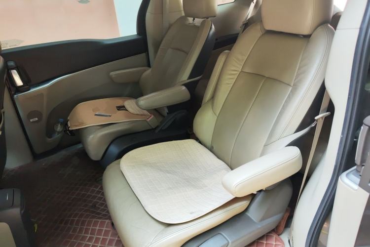 Used Buick GL8 2013 3.0L XT Luxury Business Flagship Edition Left Rear Seat