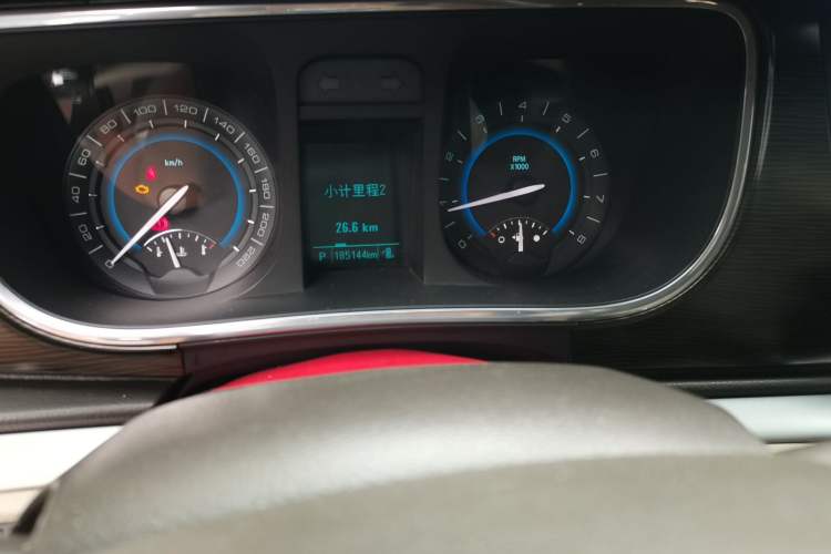 Used Buick GL8 2013 2.4L CT Luxury Business Comfort Edition Odometer Close Up