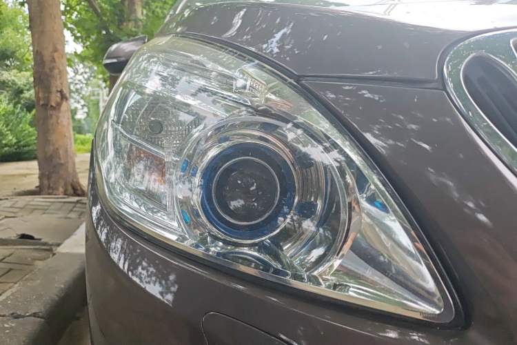 Used Buick GL8 2013 3.0L XT Luxury Business Flagship Edition Right Front Headlight