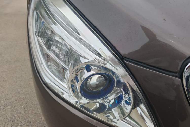 Used Buick GL8 2013 3.0L XT Luxury Business Flagship Edition Right Front Headlight