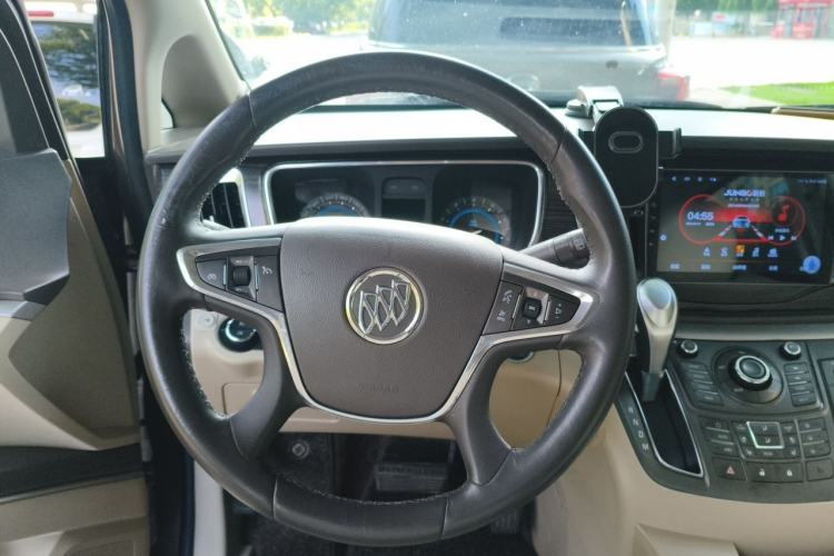 Used Buick GL8 2013 3.0L XT Luxury Business Flagship Edition Steering Wheel