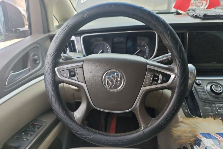 Used Buick GL8 2013 3.0L GT Luxury Business Haoya Edition Steering Wheel