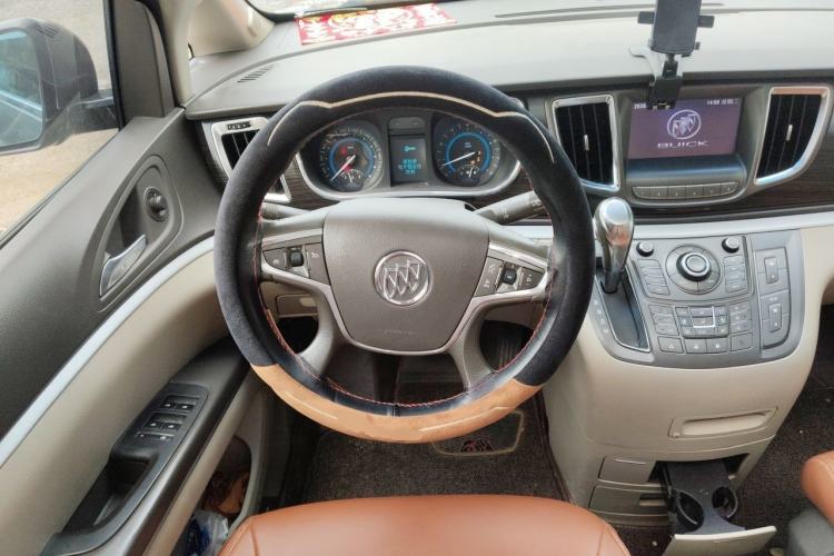 Used Buick GL8 2013 3.0L XT Luxury Business Flagship Edition Steering Wheel
