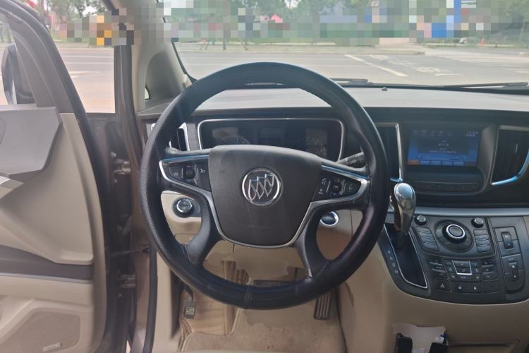 Used Buick GL8 2013 3.0L XT Luxury Business Flagship Edition Steering Wheel