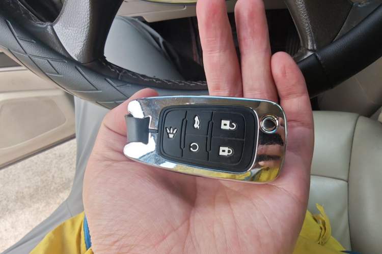 Used Buick GL8 2013 3.0L GT Luxury Business Haoya Edition Vehicle Key