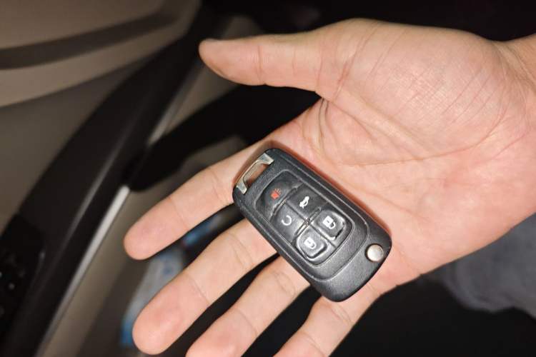 Used Buick GL8 2013 3.0L GT Luxury Business Haoya Edition Vehicle Key