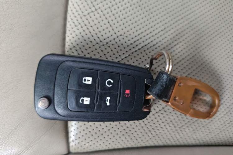 Used Buick GL8 2013 3.0L XT Luxury Business Flagship Edition Vehicle Key