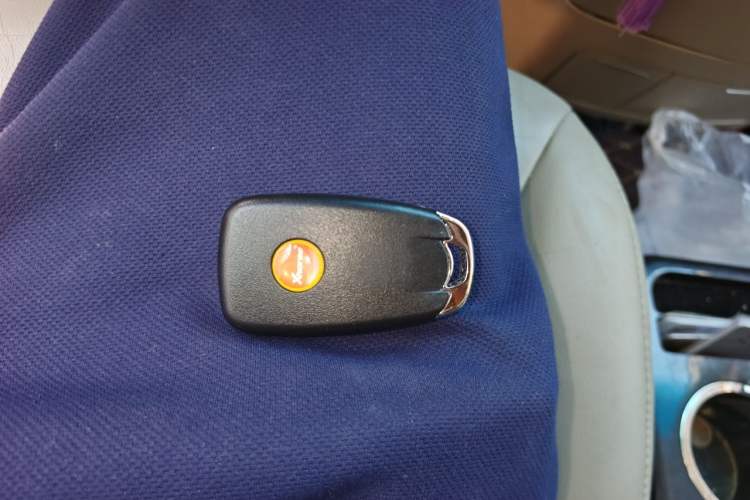 Used Buick GL8 2013 2.4L CT Luxury Business Comfort Edition Vehicle Key